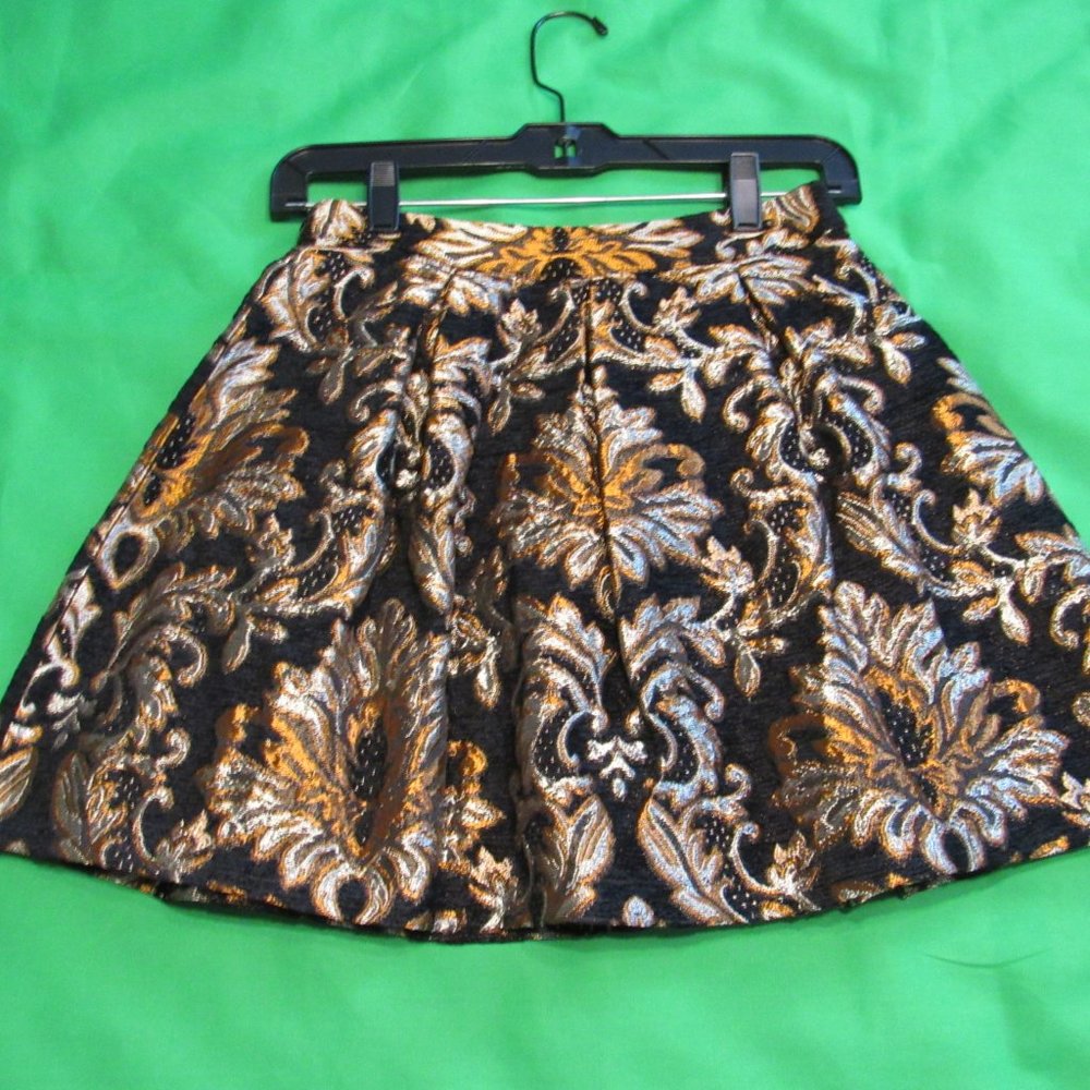 Gianni Bini Multi-Metallic Brocade Skater Skirt - Picture 1 of 7